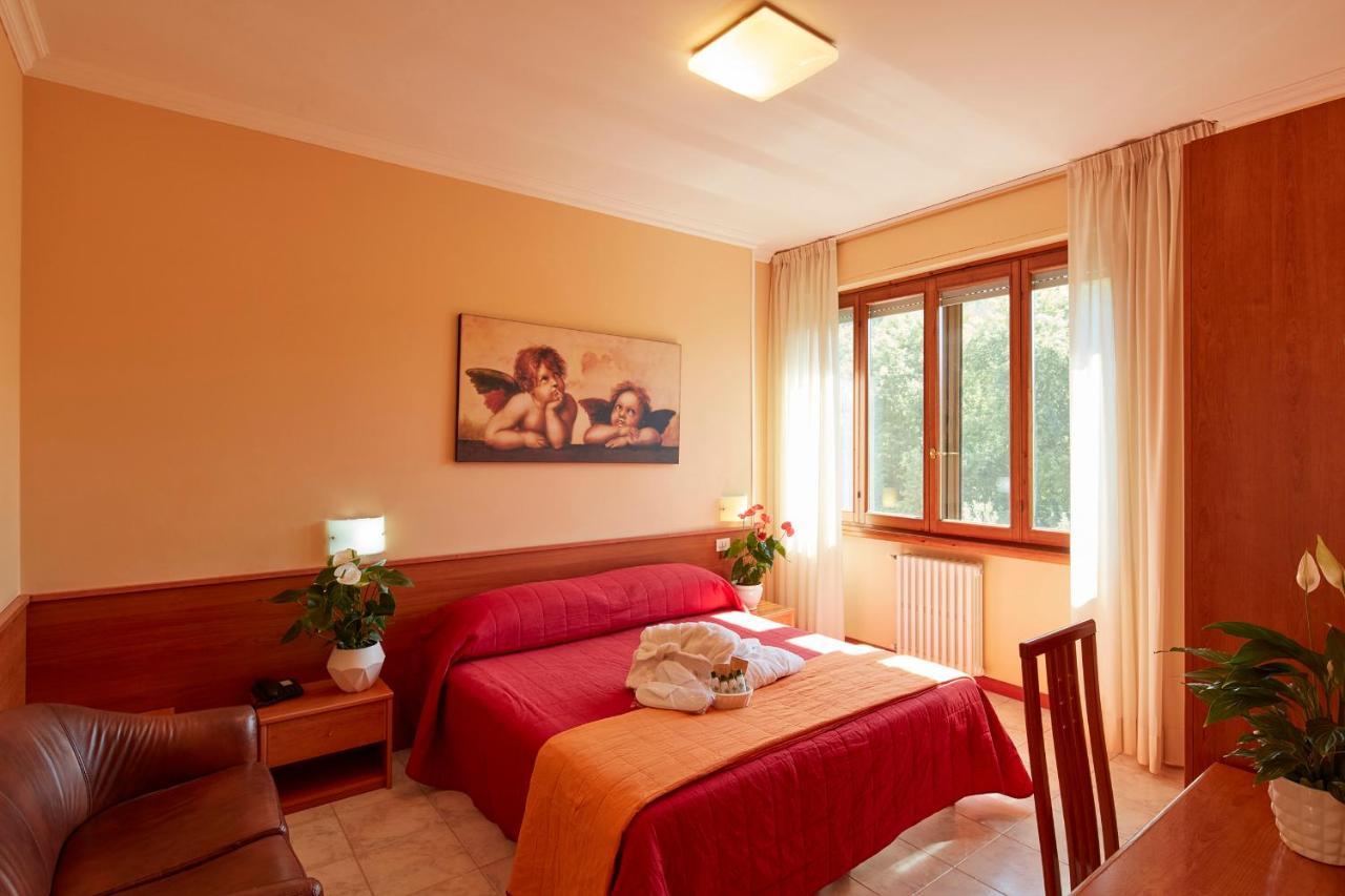 Hotel Plaza Tabiano Terme Екстериор снимка