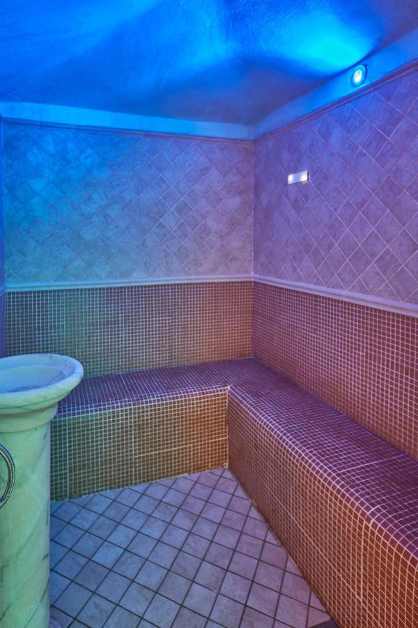 Hotel Plaza Tabiano Terme Екстериор снимка